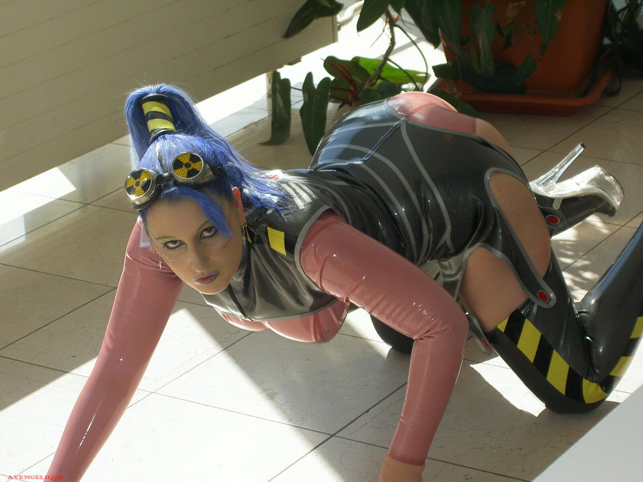 Fetish model Darkwing Zero poses in latex cosplay attire by herself foto porno #422940103