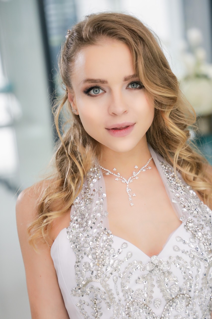 Centerfold model Alexa Flexy has hardcore sex on her wedding day foto porno #423075963