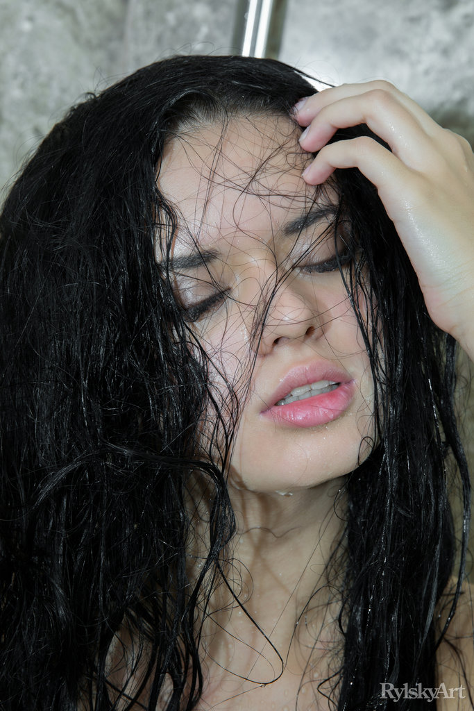 Dark-haired beauty Carmen Summer takes a shower in a sensual manner porno fotoğrafı #426572658