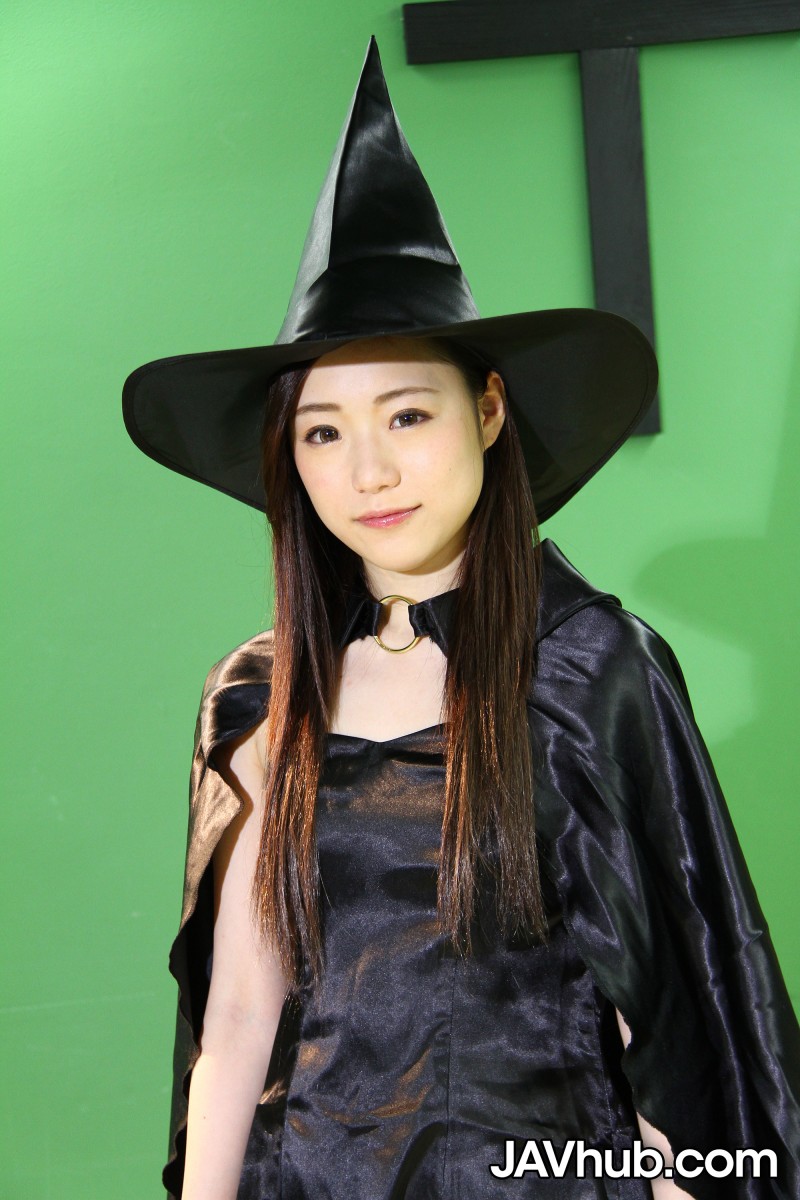 Japanese chicks practice the dark arts while wearing cosplay outfits 色情照片 #423115246