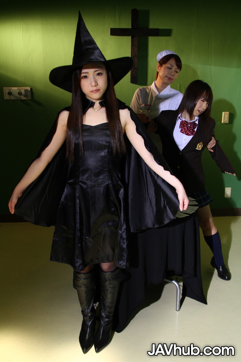 Japanese chicks practice the dark arts while wearing cosplay outfits porn photo #423115258