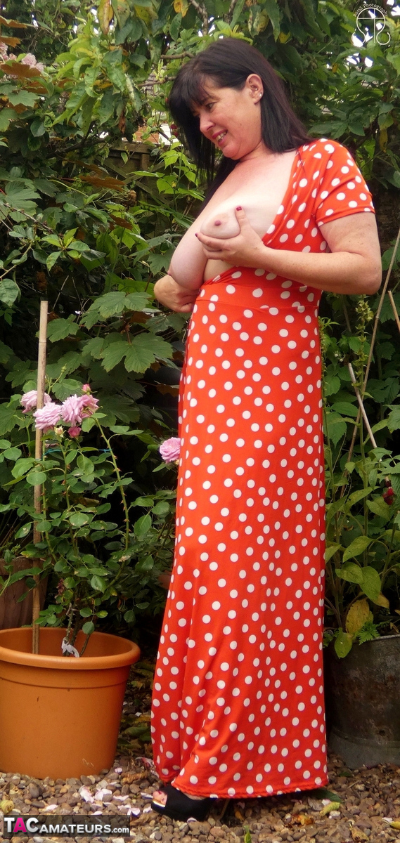 Juicey Janey, a non-professional gardener from the UK, exposes herself while tending to her plants.