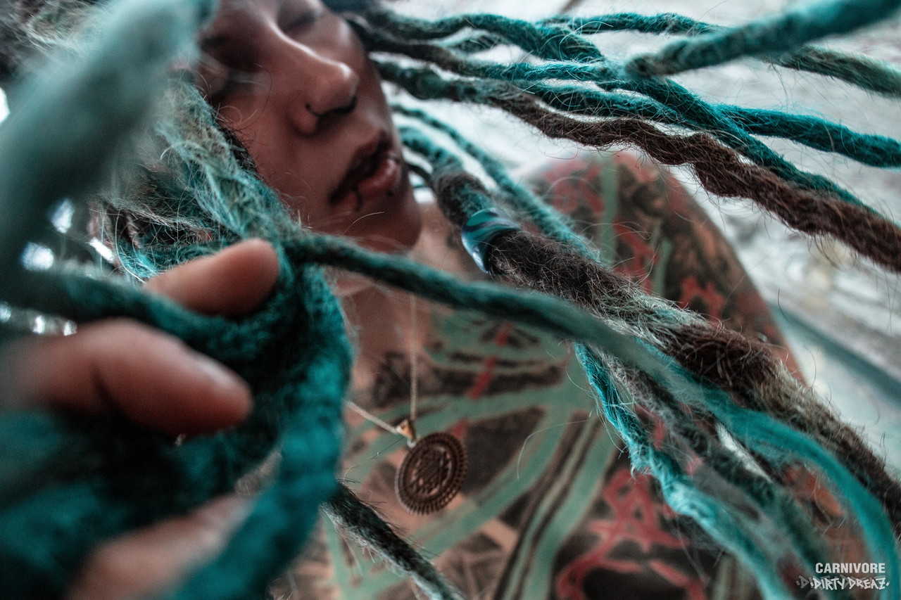 Tattooed body modifier Illuz whips her dreadlocks about while bare naked 포르노 사진 #426712332