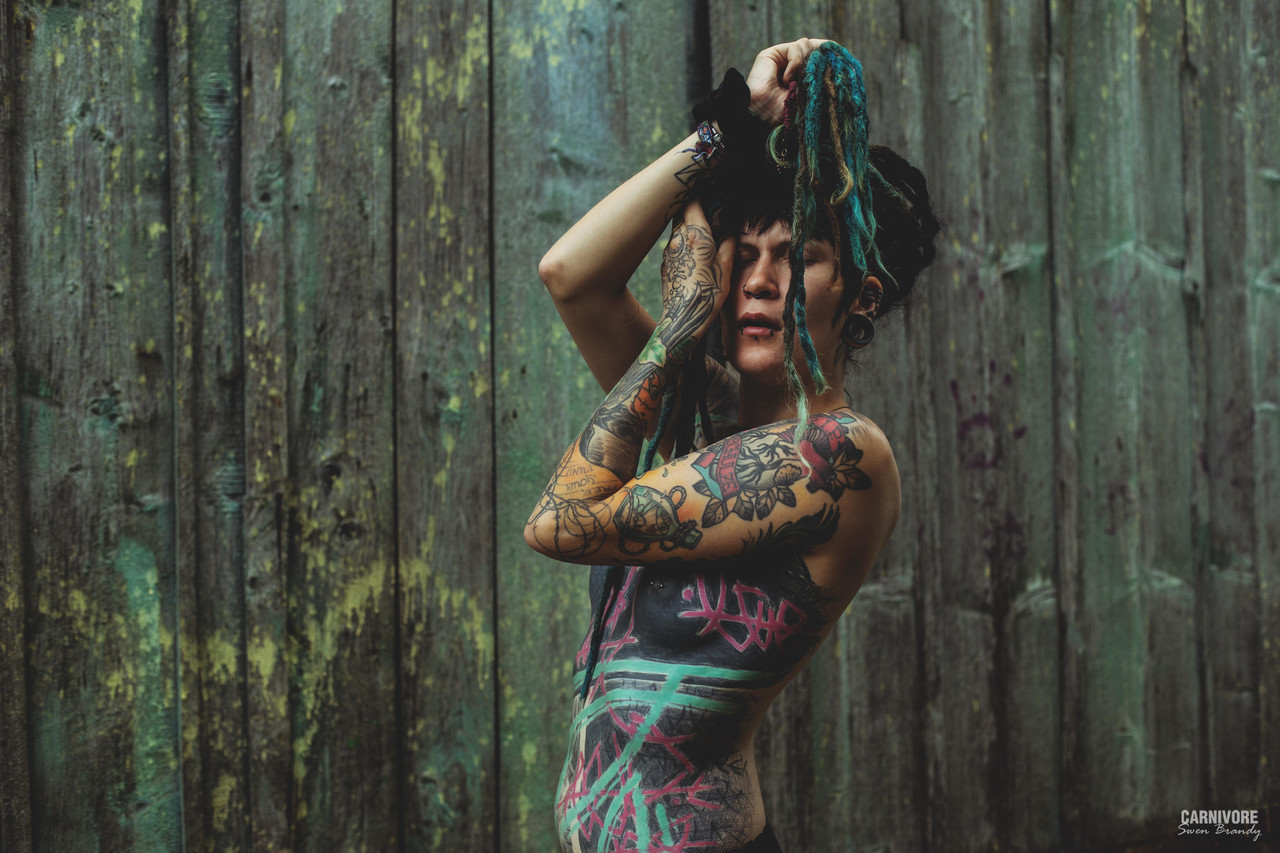 Tattooed body modifier Illuz whips her dreadlocks about while bare naked ポルノ写真 #426712390 | Z Filmz Ooriginals Pics, Illuz, Tattoo, モバイルポルノ