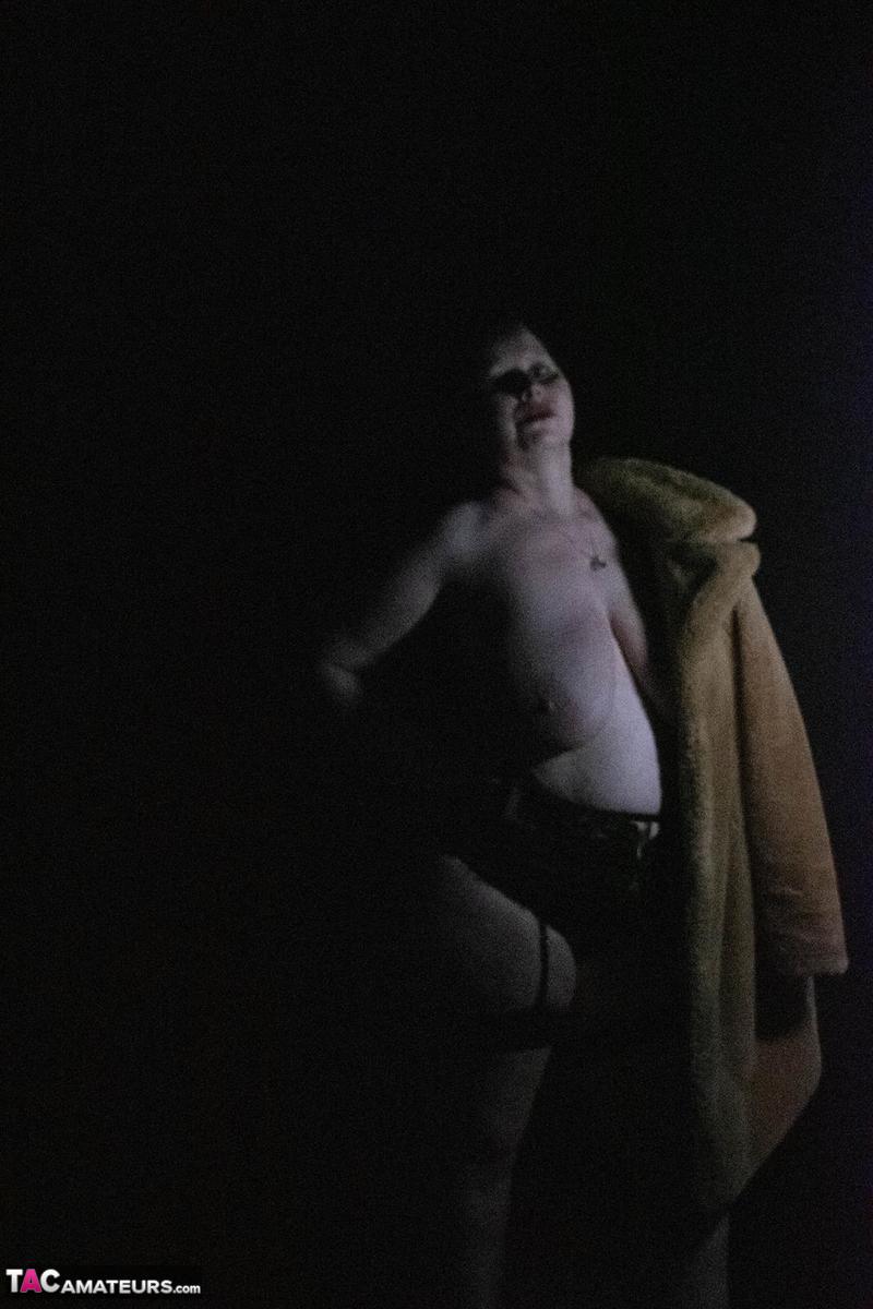 Overweight mature woman Posh Sophia flashes her huge breasts in nylons 포르노 사진 #425538041 | TAC Amateurs Pics, Posh Sophia, Mature, 모바일 포르노