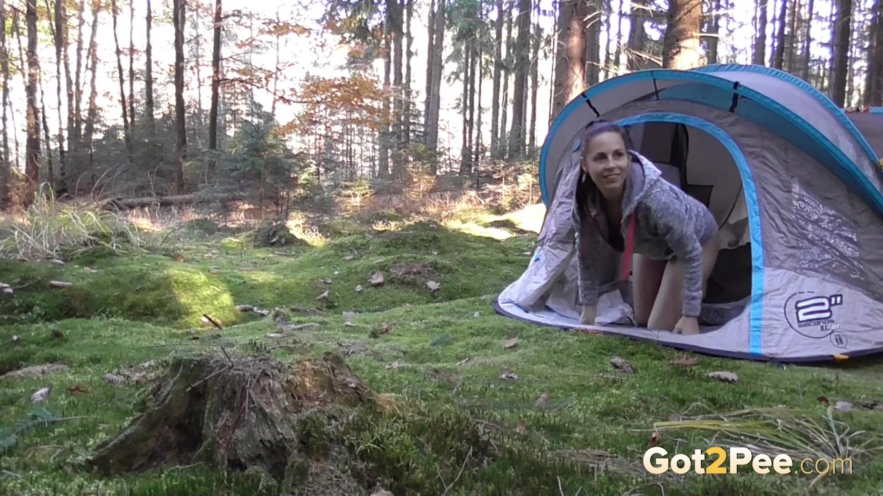 Caucasian girl Antonia Sainz pisses on the forest floor during a camping trip foto porno #425320986