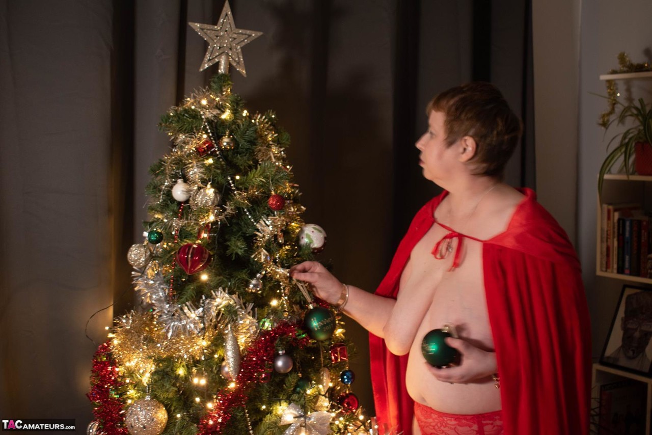 Mature BBW Posh Sophia hangs Christmas ornaments from her saggy tits porn photo #424471597