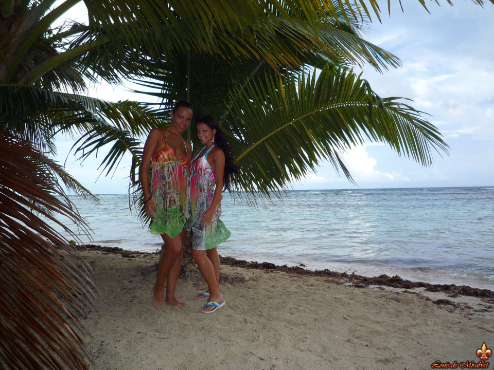 Swimsuit models Melisa Mendini and Marie go topless on a tropical beach porno fotoğrafı #427443554