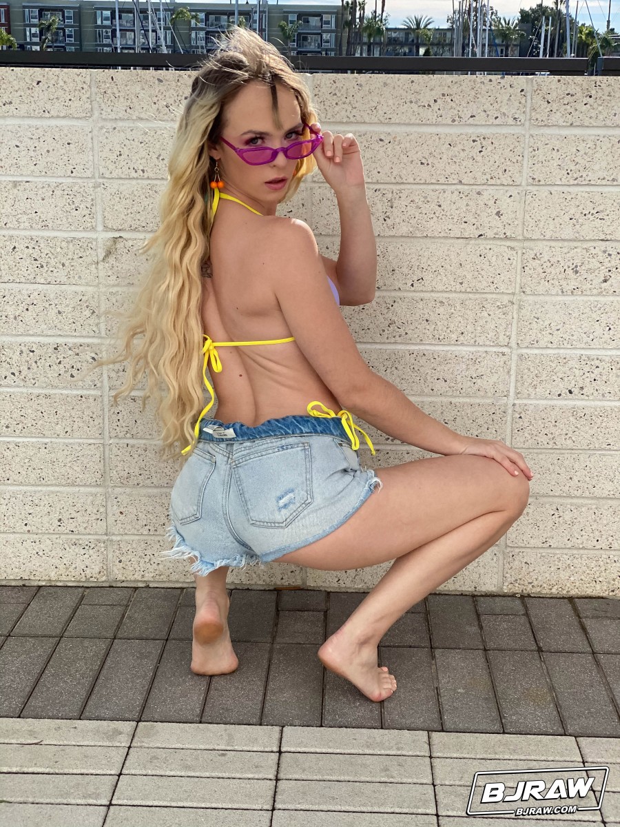 Blonde teen with long hair Lilly Bell models a bikini before a BJ and a facial porno fotoğrafı #425582582