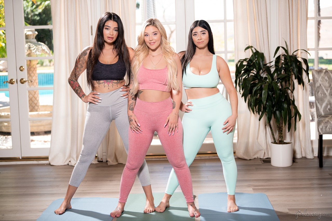 Three big bottomed females do yoga in their workout clothes photo porno #425421567