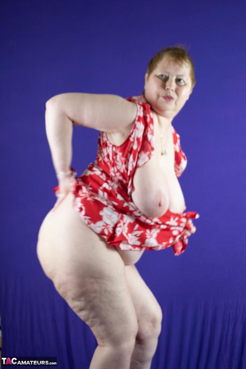 Fat older woman Posh Sophia fondles her huge boobs after getting bare naked porno fotoğrafı #428545119