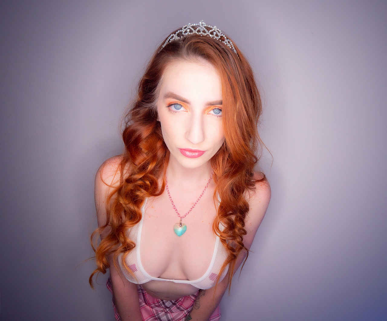 Redheaded princess Aria Carson engages in POV sex while wearing hosiery 色情照片 #425288792 | Mr Lucky POV Pics, Aria Carson, POV, 手机色情
