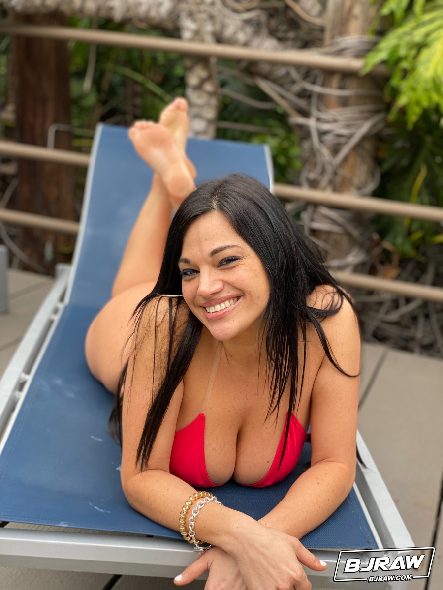 Curvy Latina chick Mona Azar models a bikini before an ass licking blowjob foto porno #424053246