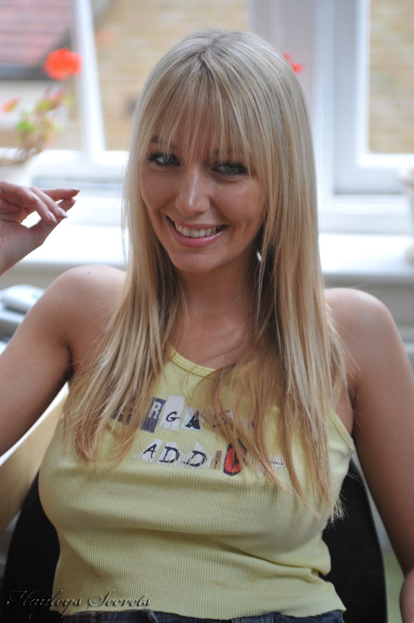 Blonde UK amateur Hayley Marie Coppin playful undresses in her home office porno fotoğrafı #424429545 | Hayleys Secrets Pics, Hayley Marie Coppin, Upskirt, mobil porno