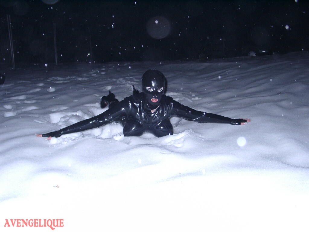 Rubber Tits Snow AngelLatex,Outdoors foto porno #427983747 | Rubber Tits Pics, Avengelique, Latex, porno ponsel