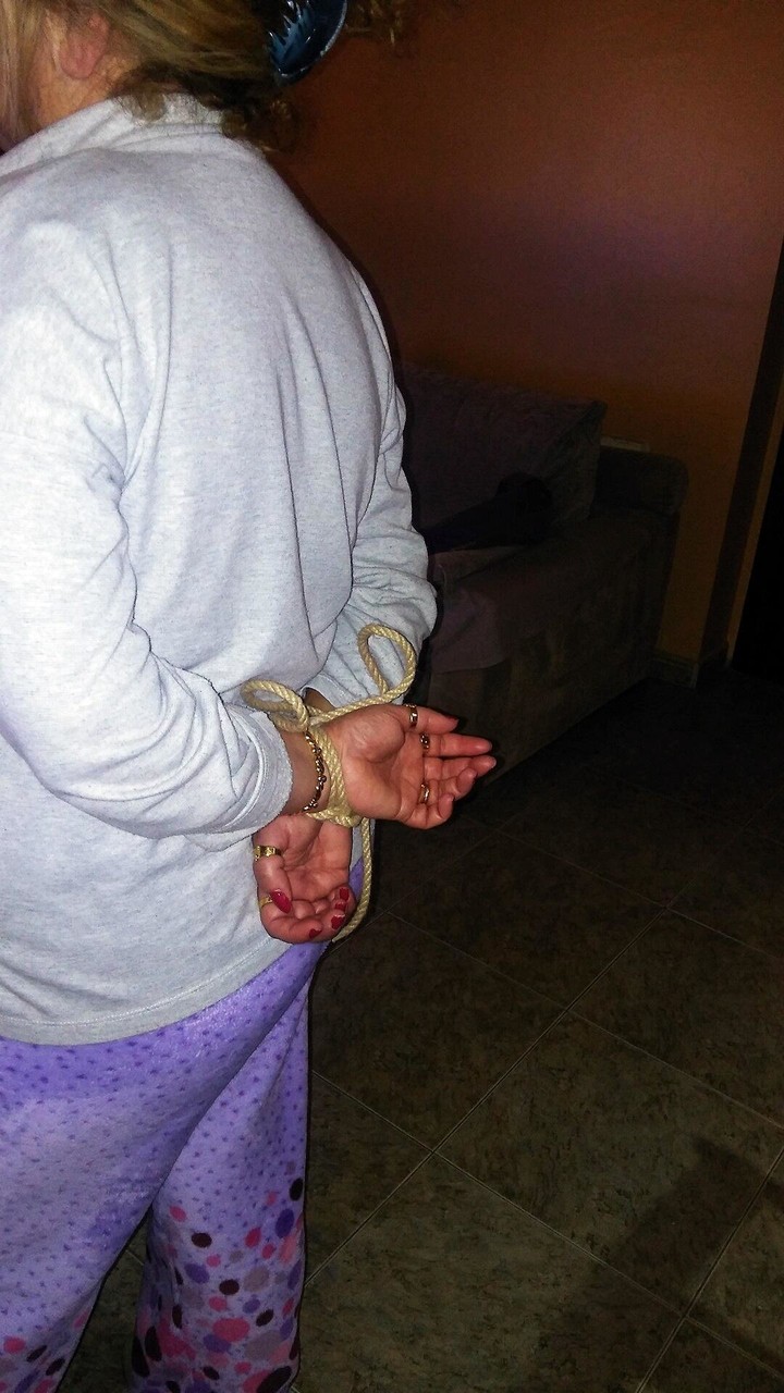 Mature amateurs find themselves tied with rope and handcuffed as well 포르노 사진 #426463808 | Black Fox Bound Pics, Mature, 모바일 포르노