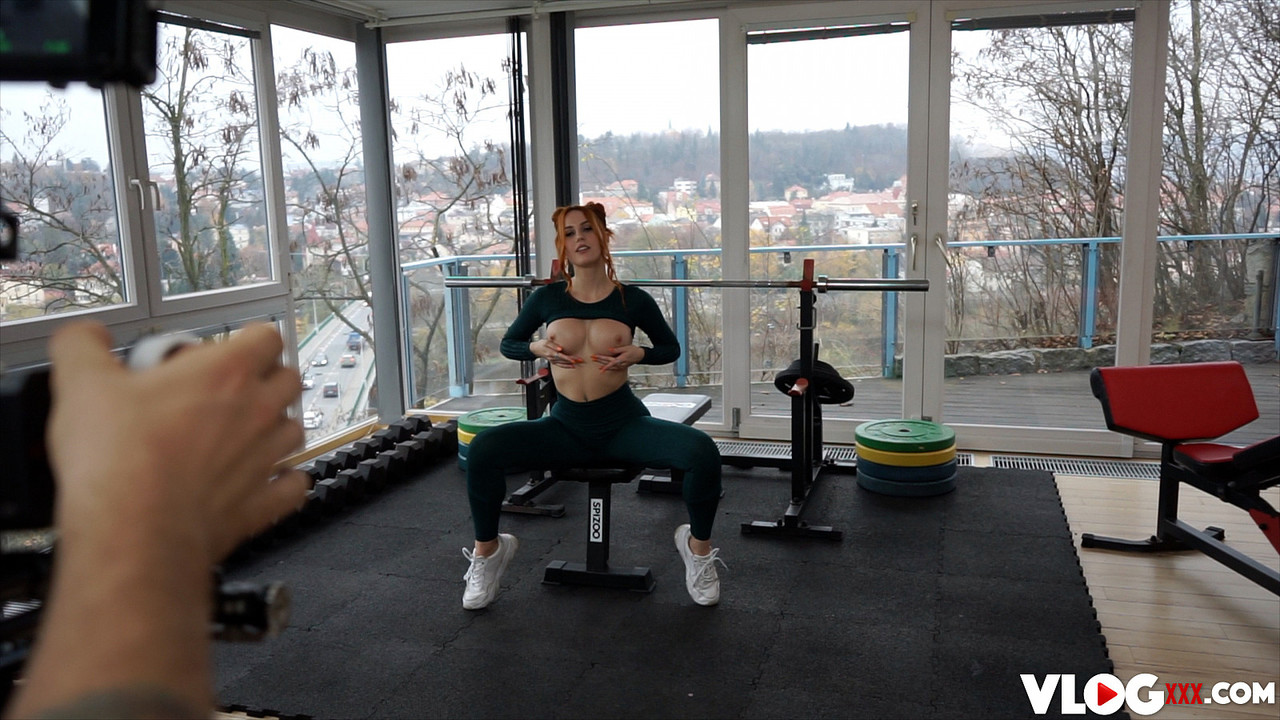 Athletic redhead Charlie Red makes a hardcore porno after working out foto pornográfica #427360429 | Vlog XXX Pics, Charlie Red, Hardcore, pornografia móvel