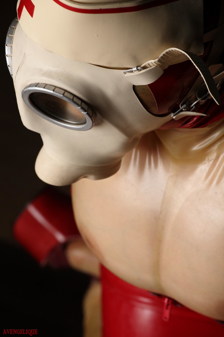 SOS Red Gasmask Nurse Pt 02Latex,Mask Fetish 色情照片 #426723952
