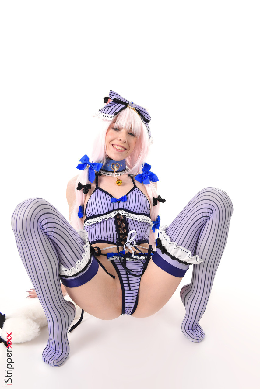 Cute blonde Nata Ocean toys her shaved pussy in a sexy outfit 色情照片 #425161600 | iStripper Pics, Nata Ocean, Cosplay, 手机色情