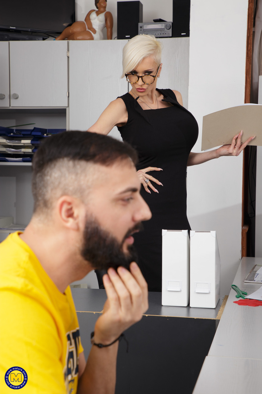 Fucking at the office with Tanya Virago, The MILF Office Slut foto porno #422630387