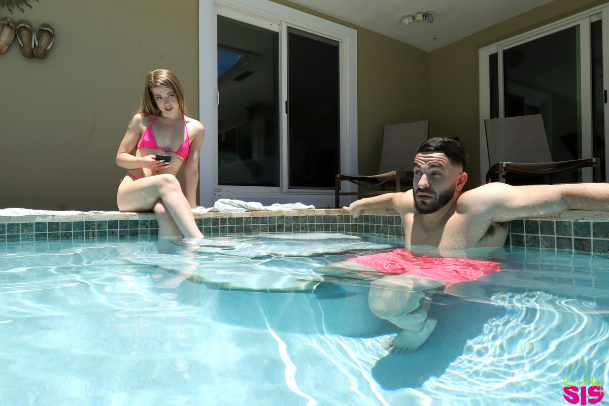 Nice Teen Alexa Kiss Takes Off A Pink Bikini Before Sex With Her Stepbrother