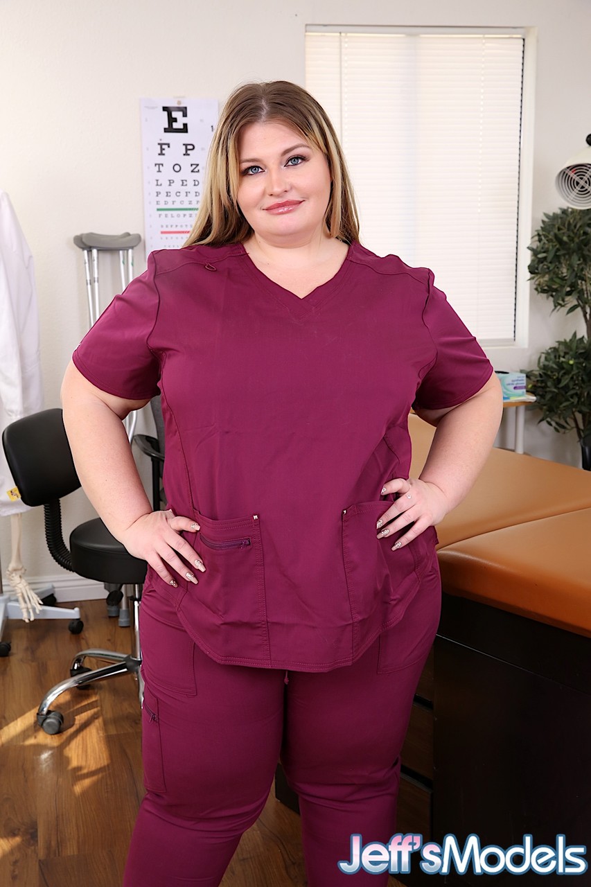 Obese Nurse Tiffany Star Has Hardcore Sex With A Patient In A Clinic