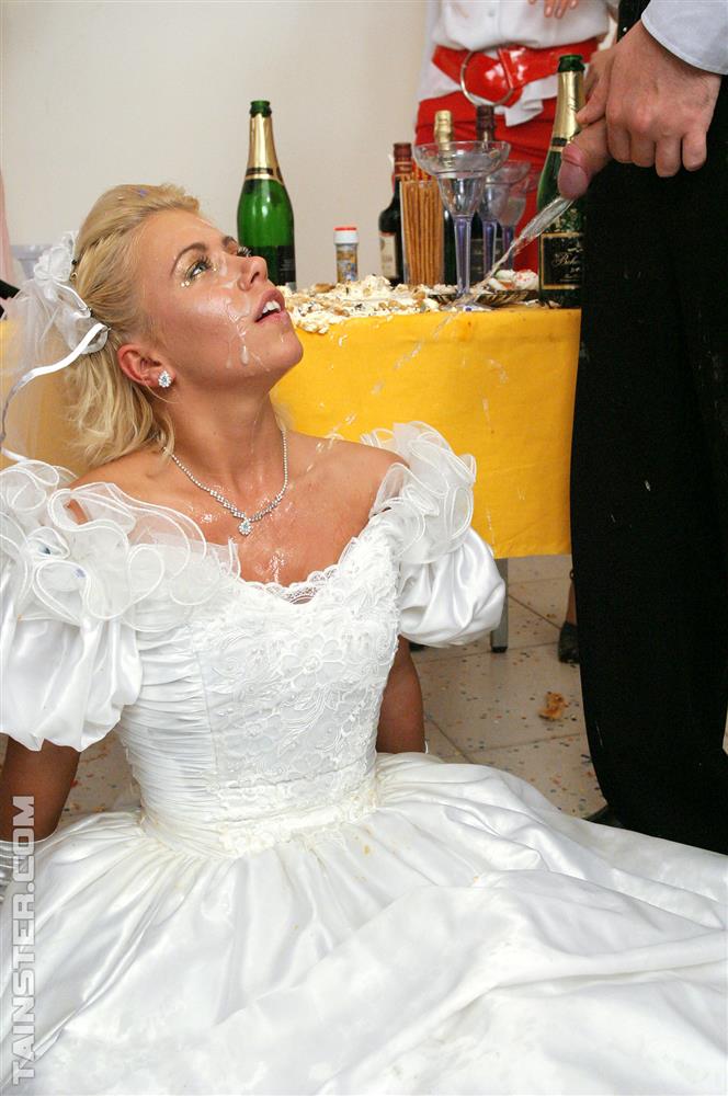 New bride dressed in her wedding dress plays water sport games at reception porno foto #424064331