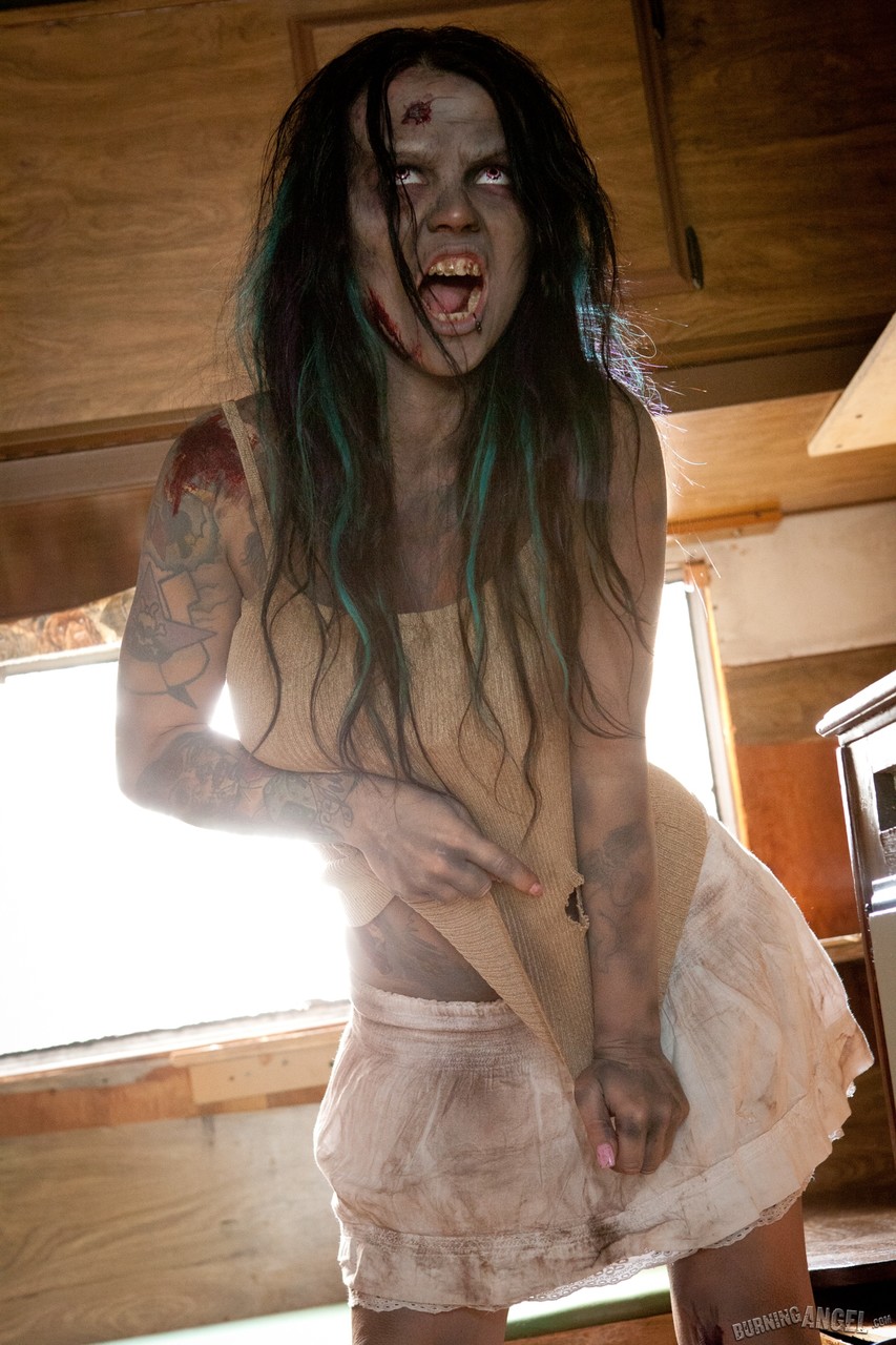 Savage horny zombie Brittany Lynn spreading pussy with hot hard nipples foto porno #426579307