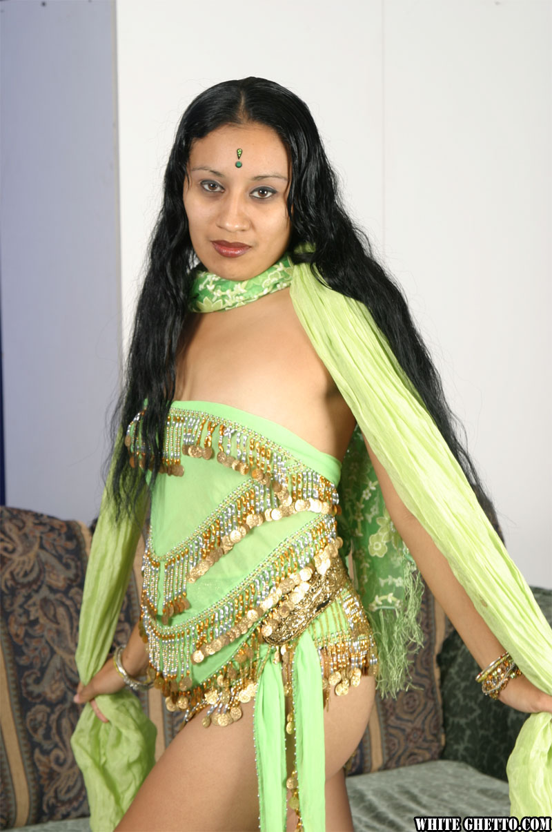 White Ghetto Indira Babe Indian порно фото #425166140