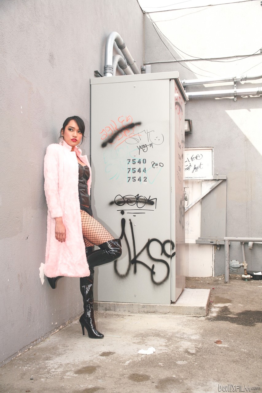 Asian beauty Jessica Fox models leather lingerie in fishnets and OTK boots foto porno #422924354 | Devils Film Pics, Jessica Fox, Boots, porno móvil