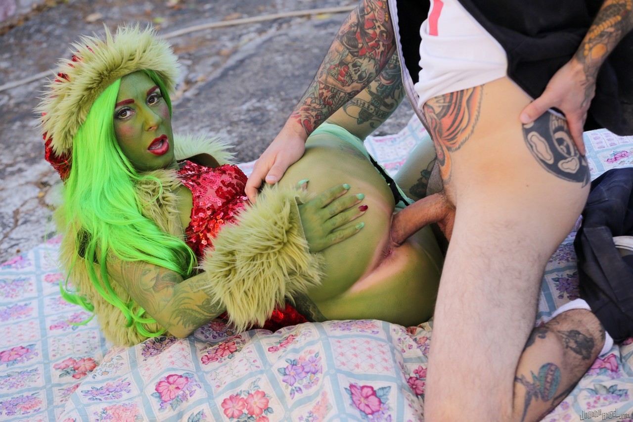 The tattooed cosplay sex player, Joanna Angel, takes on the world with a big anal kiss outside her home.