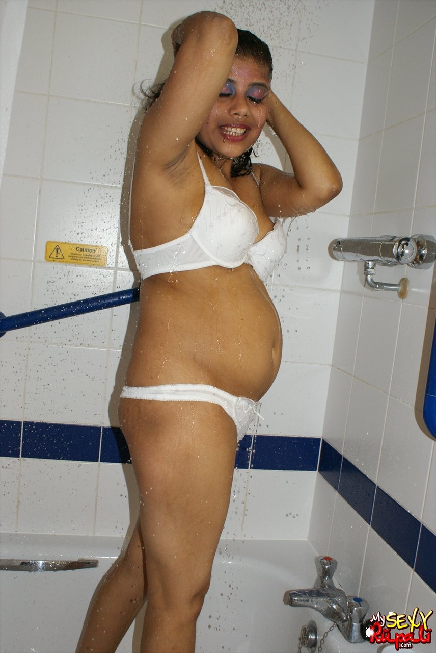 My Sexy Rupali indian hottie rupali in shower foto porno #424743562