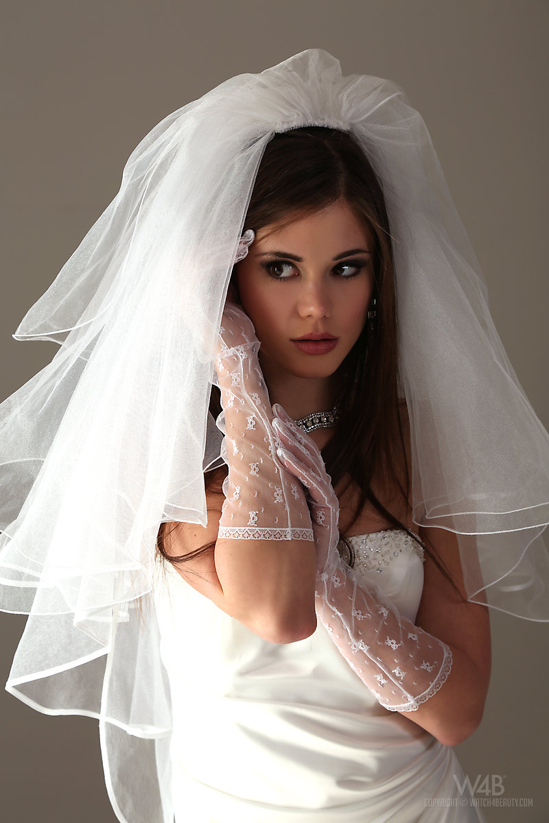 Glamour model Little Caprice strips off her wedding dress porn photo #424223963