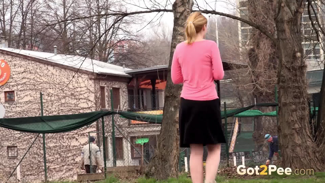 Girl with strawberry blonde hair hikes her skirt to pee on lawn on a dare porno fotoğrafı #426342761 | Got 2 Pee Pics, Ramona, Public, mobil porno