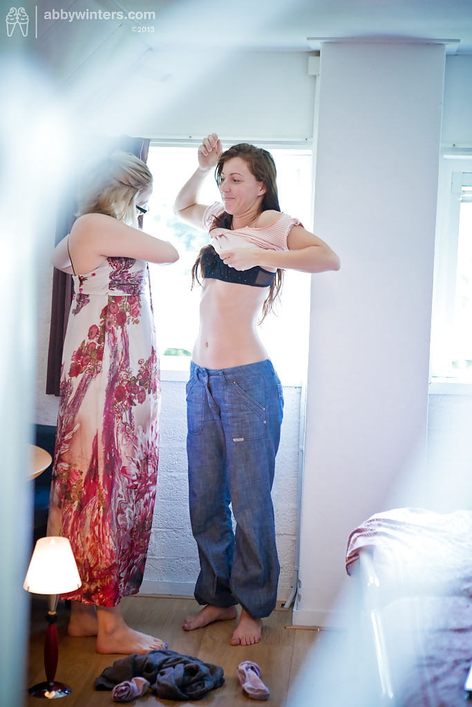 Sneaky voyeur catches young girls Gina J and Kylie getting dressed ポルノ写真 #424536234 | Abby Winters Pics, Gina J, Kylie, Voyeur, モバイルポルノ