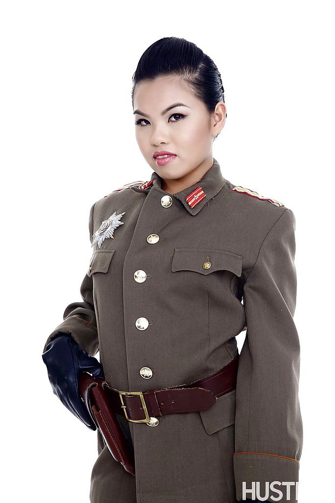 Oriental pornstar Cindy Starfall posing solo in military garb foto porno #424236301
