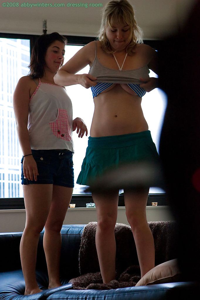 Spy cam catches two dykes getting dressed after girl on girl sex session ポルノ写真 #426726146