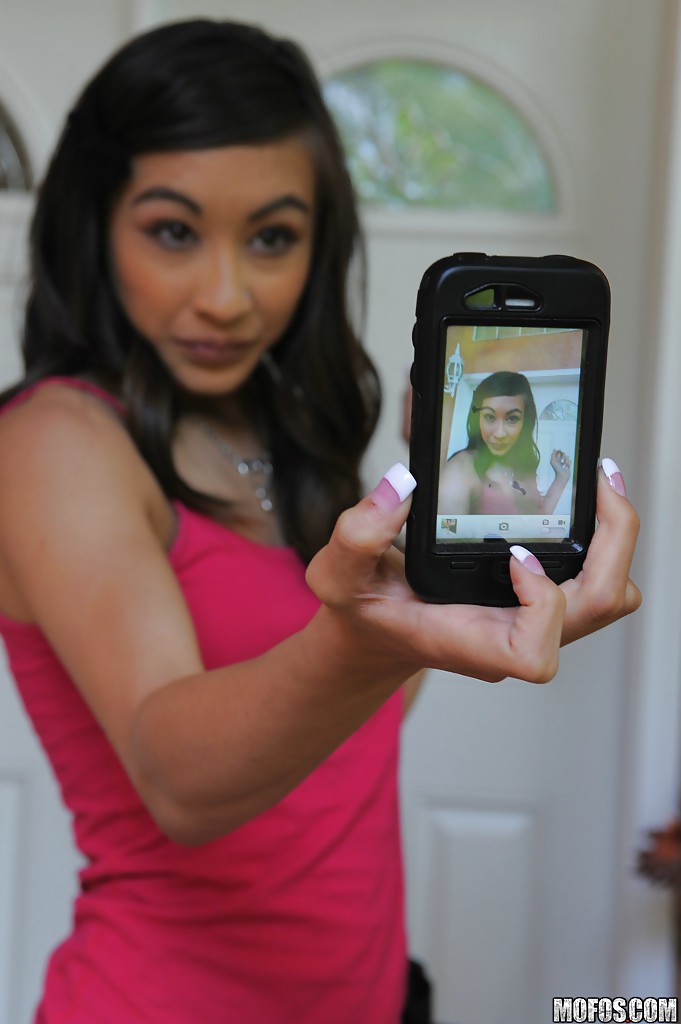 Cute barely legal Asian teenager Ariel Rose taking non nude selfies 色情照片 #424712290 | Mofos Network Pics, Ariel Rose, Selfie, 手机色情
