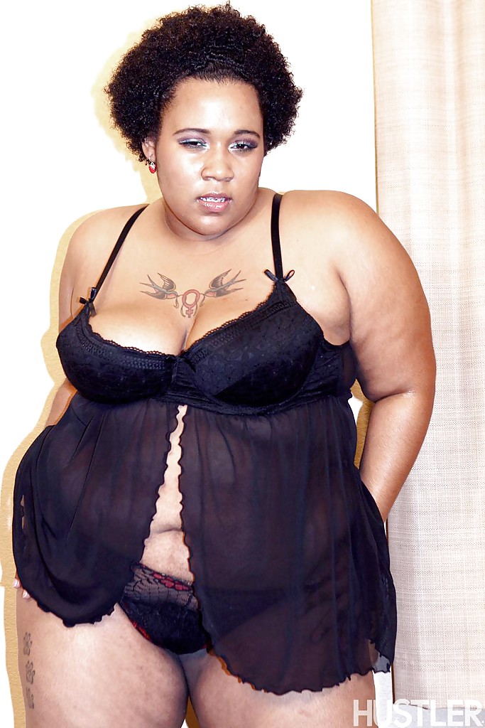 Black fatty Kitten removes lingerie to expose her big fat ass 色情照片 #423731981 | Hustler Pics, Kitten, BBW, 手机色情