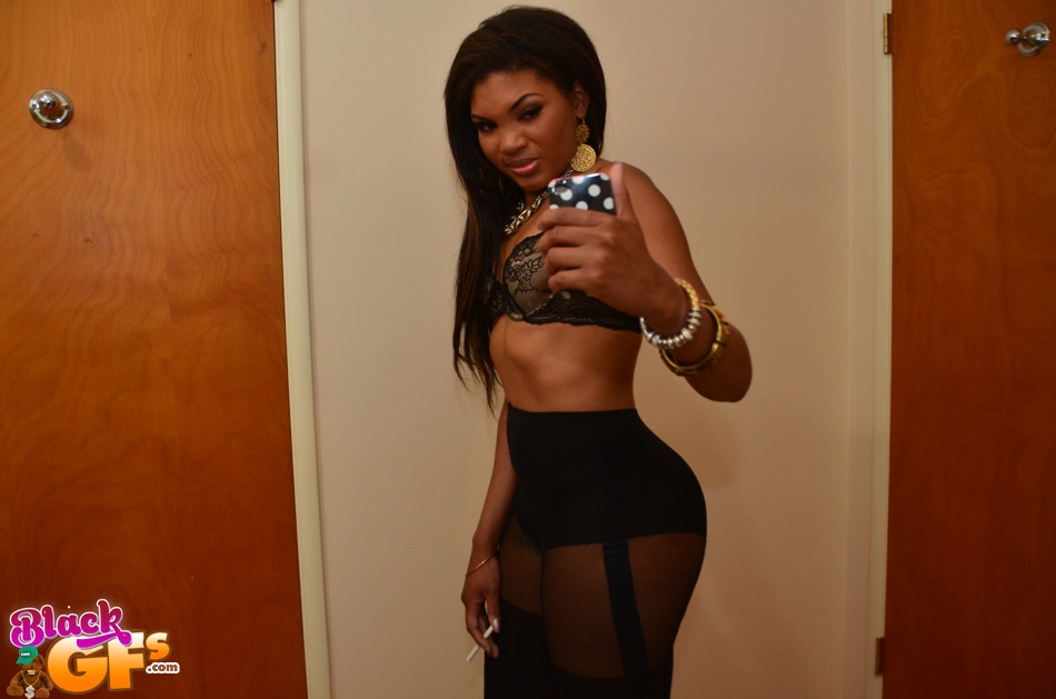 Sexy Ebony Solo Model Genesis Taking Self Shots In Pantyhose And Bra
