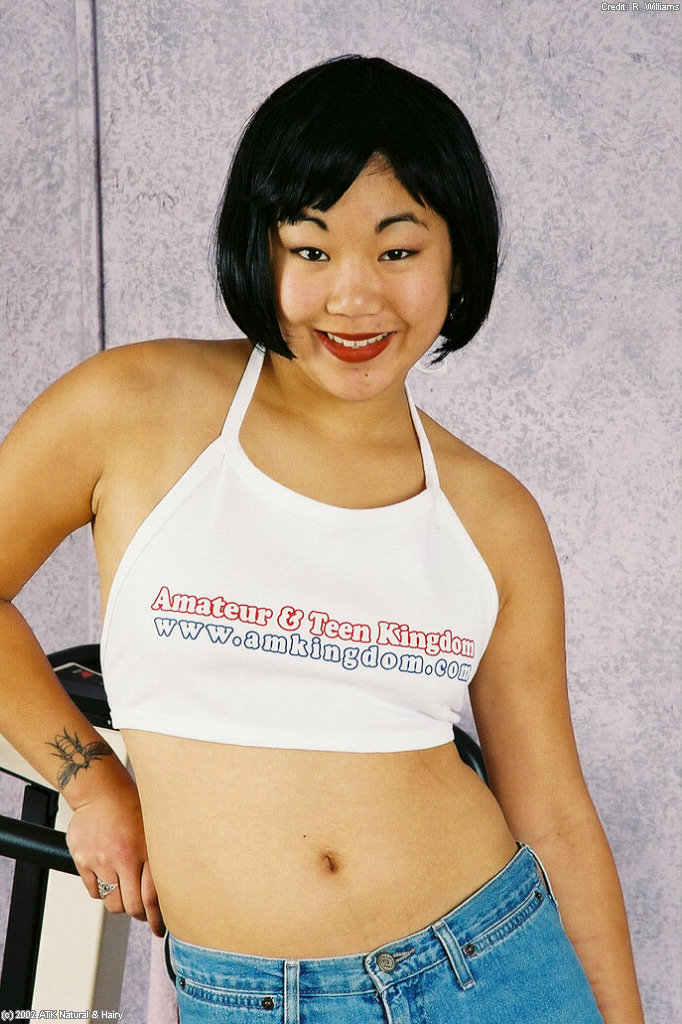 Pretty Asian amateur Junko flashing nice babe type boobs and nipples foto porno #423770762