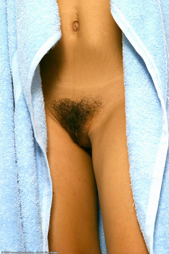 Wet Latina first timer displaying hairy bush and tiny tits in shower Porno-Foto #424842131 | ATK Exotics Pics, Poy, Latina, Mobiler Porno