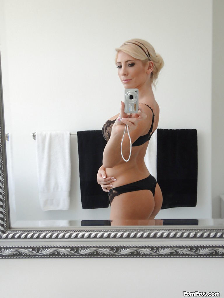 Beautiful blonde Tasha Reign taking selfies in mirror while removing pretties porno fotoğrafı #428173258