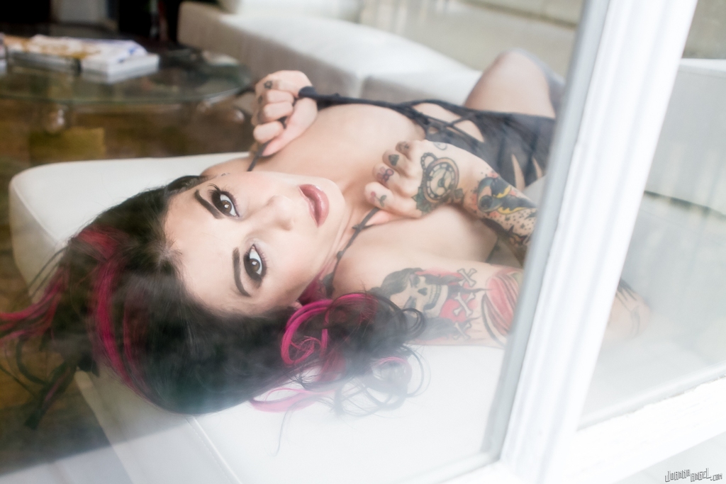 Heavily tattooed model Joanna Angel slips off her sensual black onesie порно фото #428954715