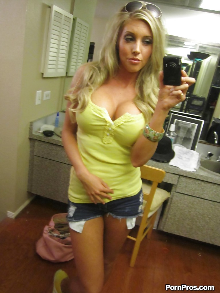 Blonde girlfriend Samantha Saint reveals her big tits and an excellent ass foto pornográfica #425908646 | Real Ex Girlfriends Pics, Samantha Saint, Selfie, pornografia móvel