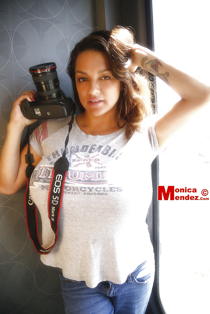 Luscious MILF Monica Mendez likes to boast of her big massive tits on camera foto porno #425382048