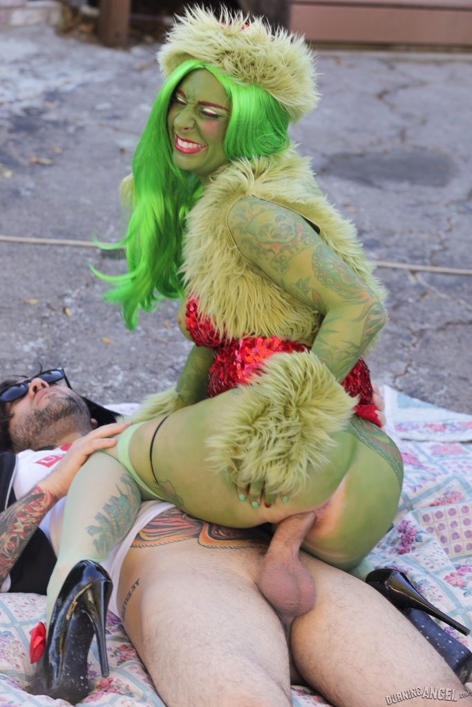Amateur chick Joanna Angel is left with a gaping asshole after cosplay sex foto pornográfica #423191383