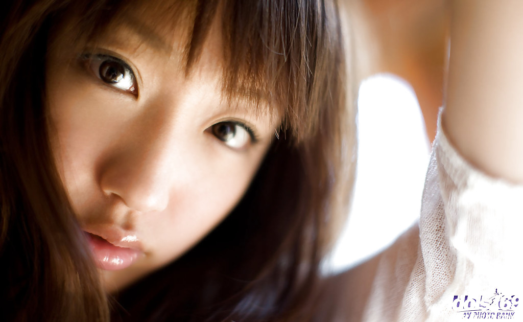 Arousing asian teen Hina Kurumi uncovering her tiny curves zdjęcie porno #423668066