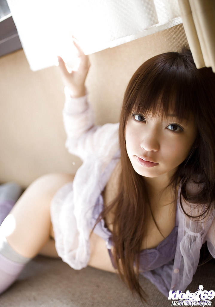 Loveable asian teen with neat fanny Hina Kurumi slipping off her panties foto porno #424834496 | Idols 69 Pics, Hina Kurumi, Japanese, porno móvil