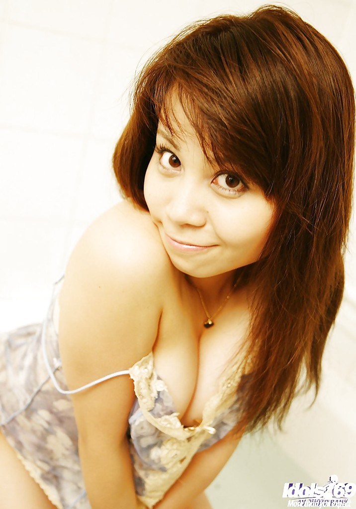 Stunning asian teen with ample fanny posing in wet lingerie 포르노 사진 #424989271